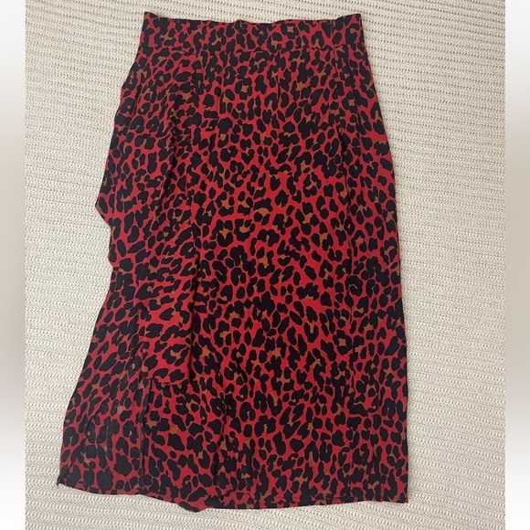 Zara Red Leopard Print Skirt SZ S - Picture 3 of 5